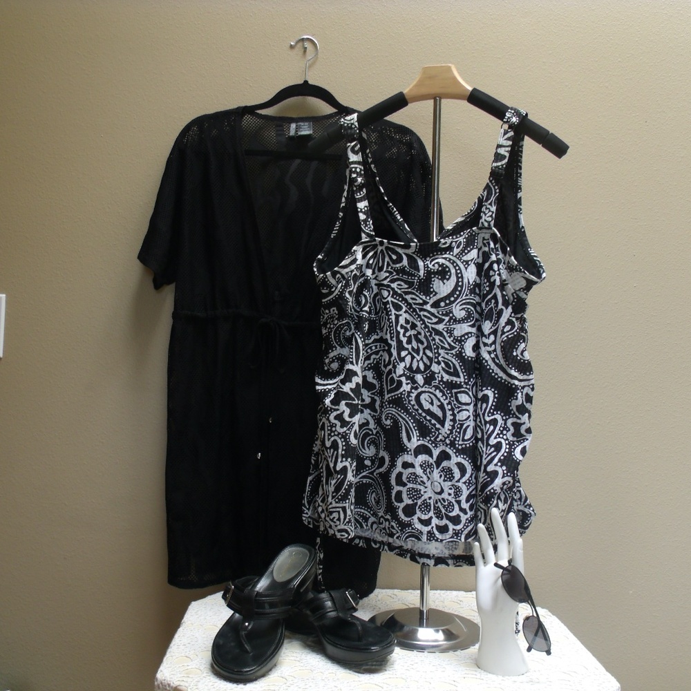 Croft and Barrow Tankini Swim Top Black White & Gray Sz 22W - Picture 7 of 9